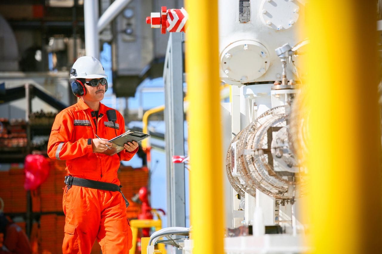 Consultoria Especialista en Gas Natural Petroleo Energia